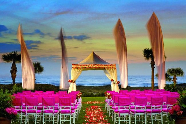Beachfront weddings 